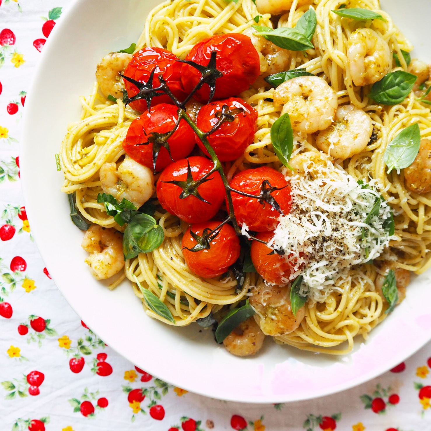 pesto prawn spaghetti with oven roasted truss tomatoes